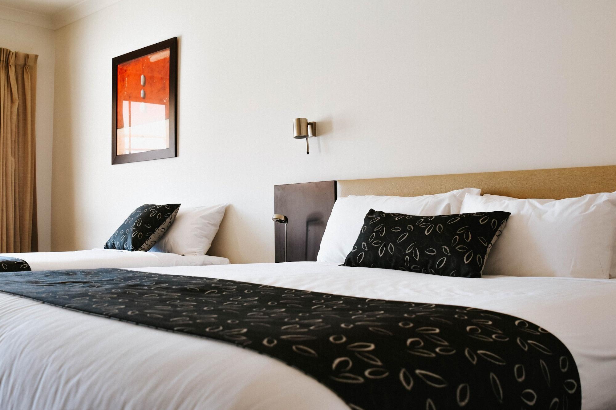 The Charles Hotel Wagga Wagga Kültér fotó