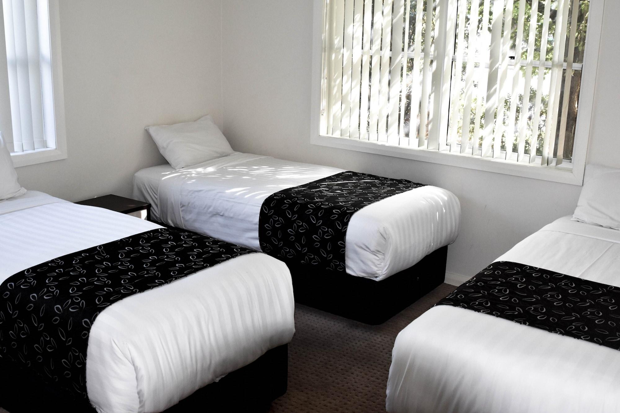 The Charles Hotel Wagga Wagga Kültér fotó
