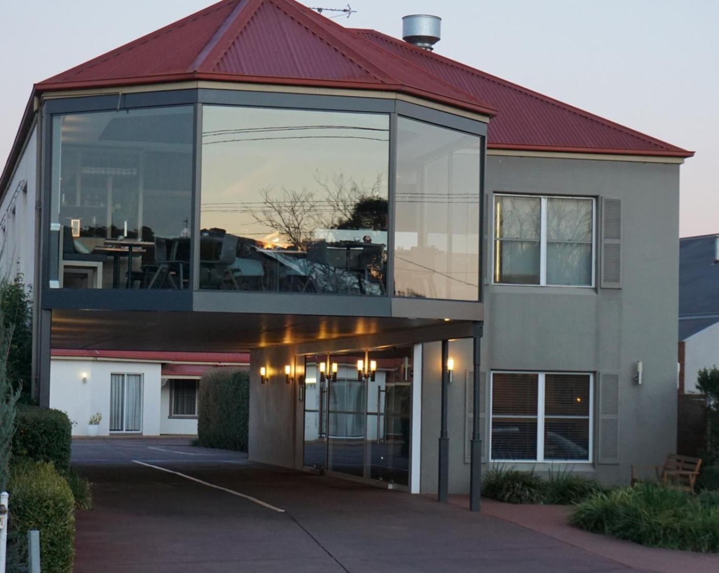 The Charles Hotel Wagga Wagga Kültér fotó